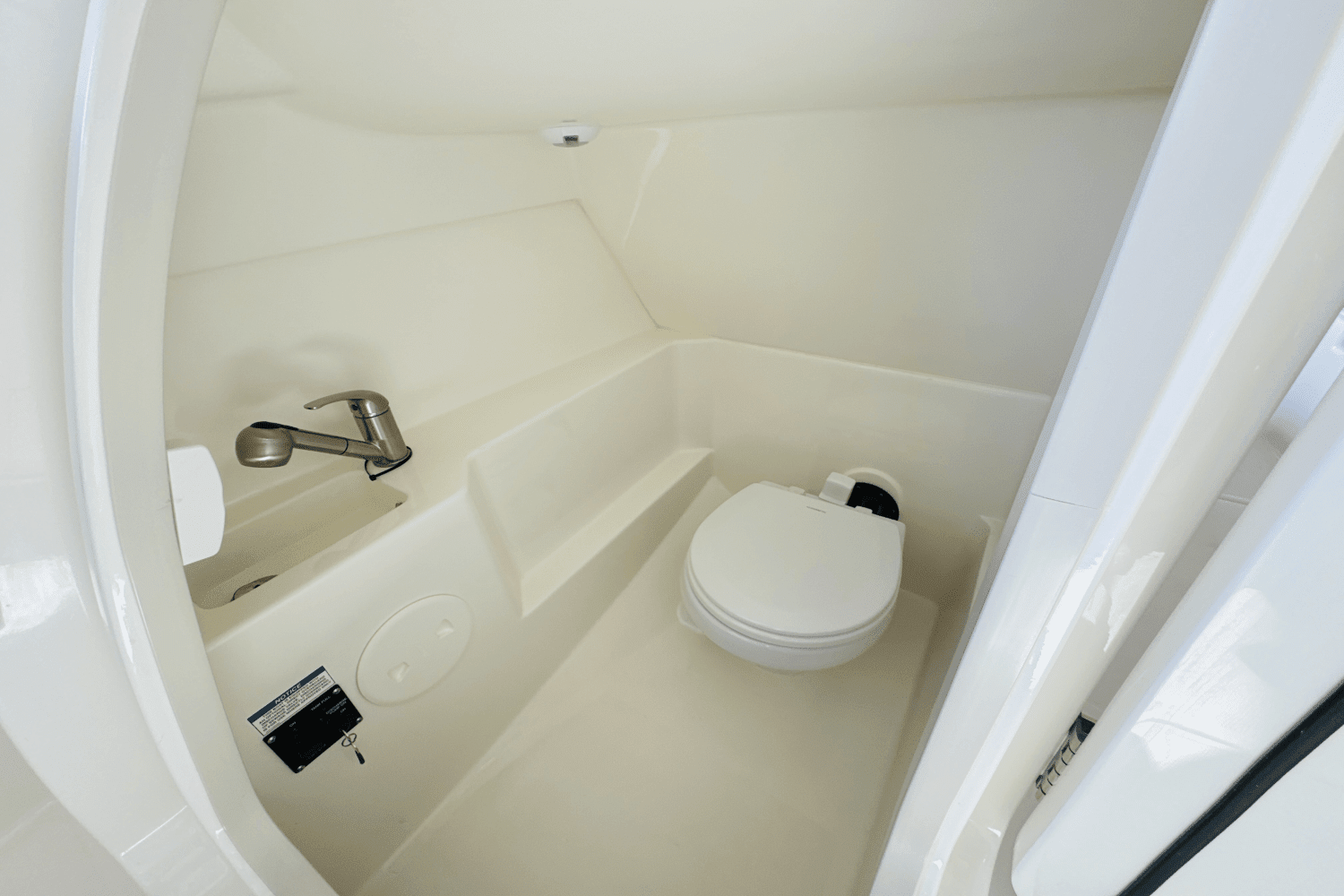2025 Boston Whaler 240 Vantage Image Thumbnail #33