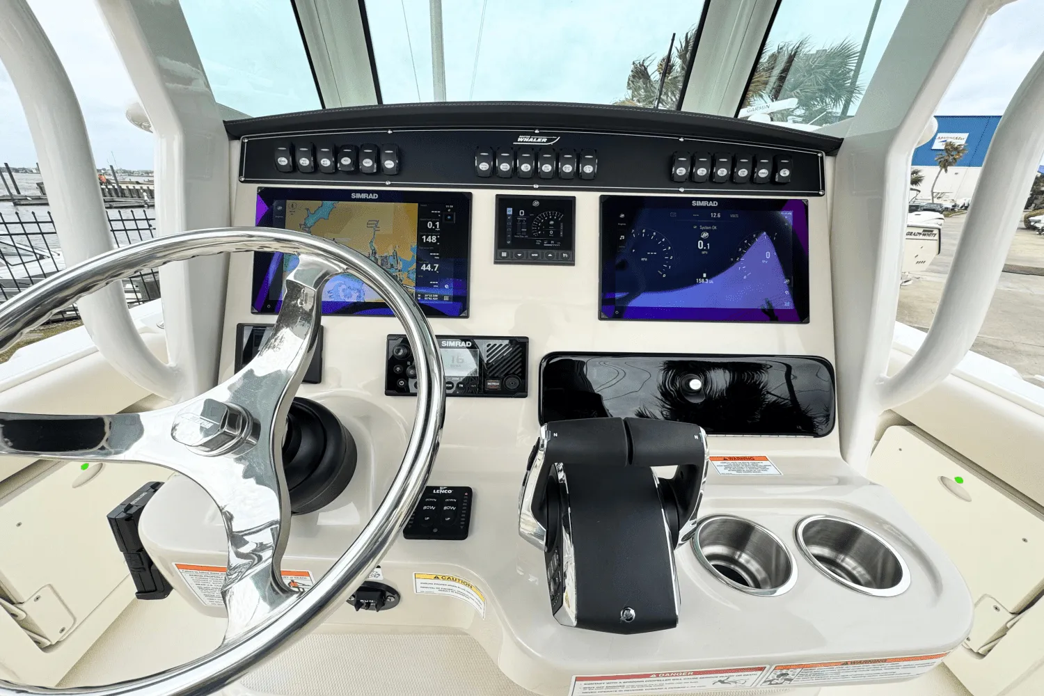 2025 Boston Whaler 250 Outrage Image Thumbnail #8