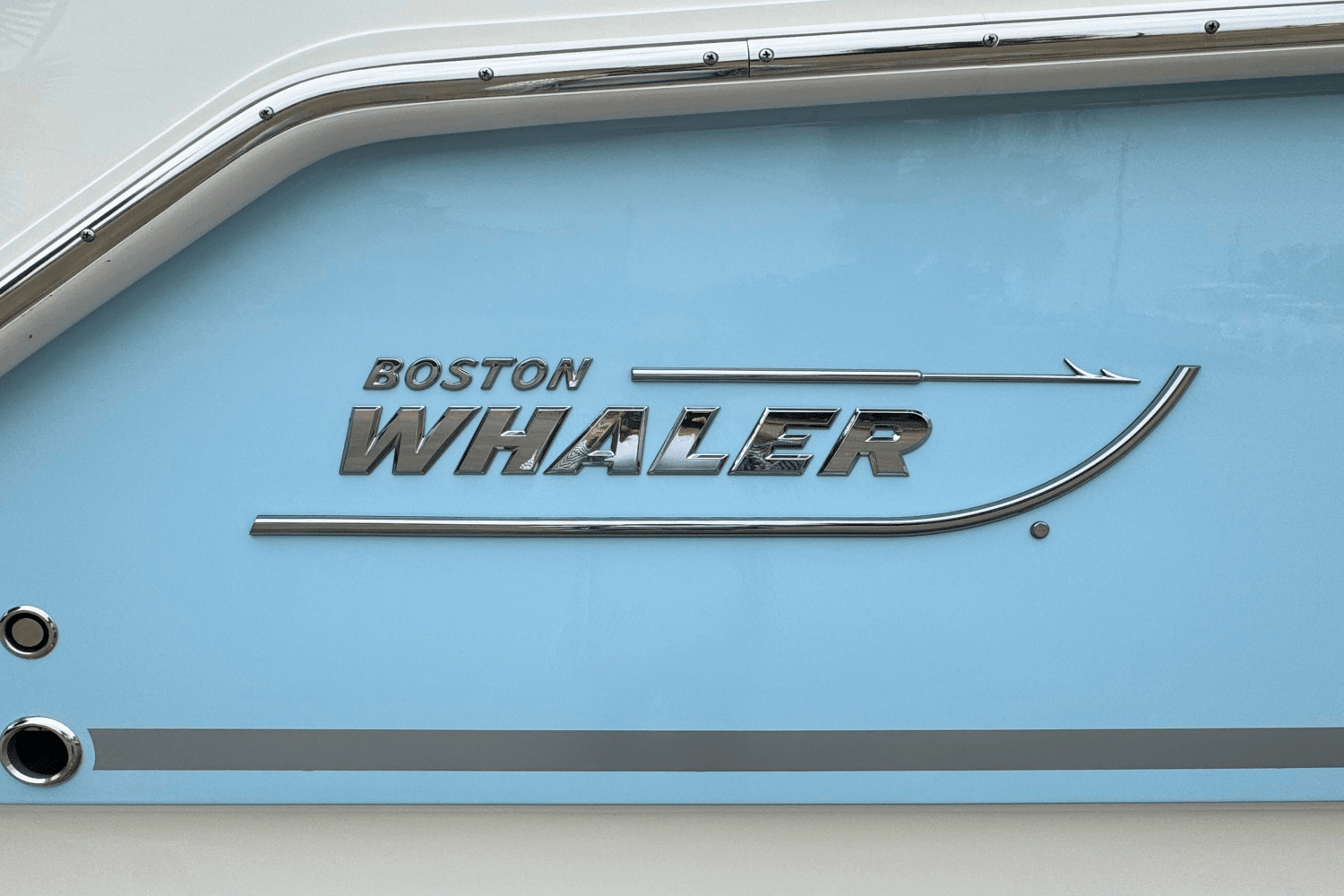 2025 Boston Whaler 250 Outrage Image Thumbnail #19