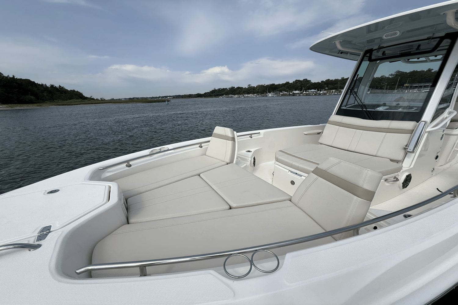 2025 Boston Whaler 280 Dauntless Image Thumbnail #9