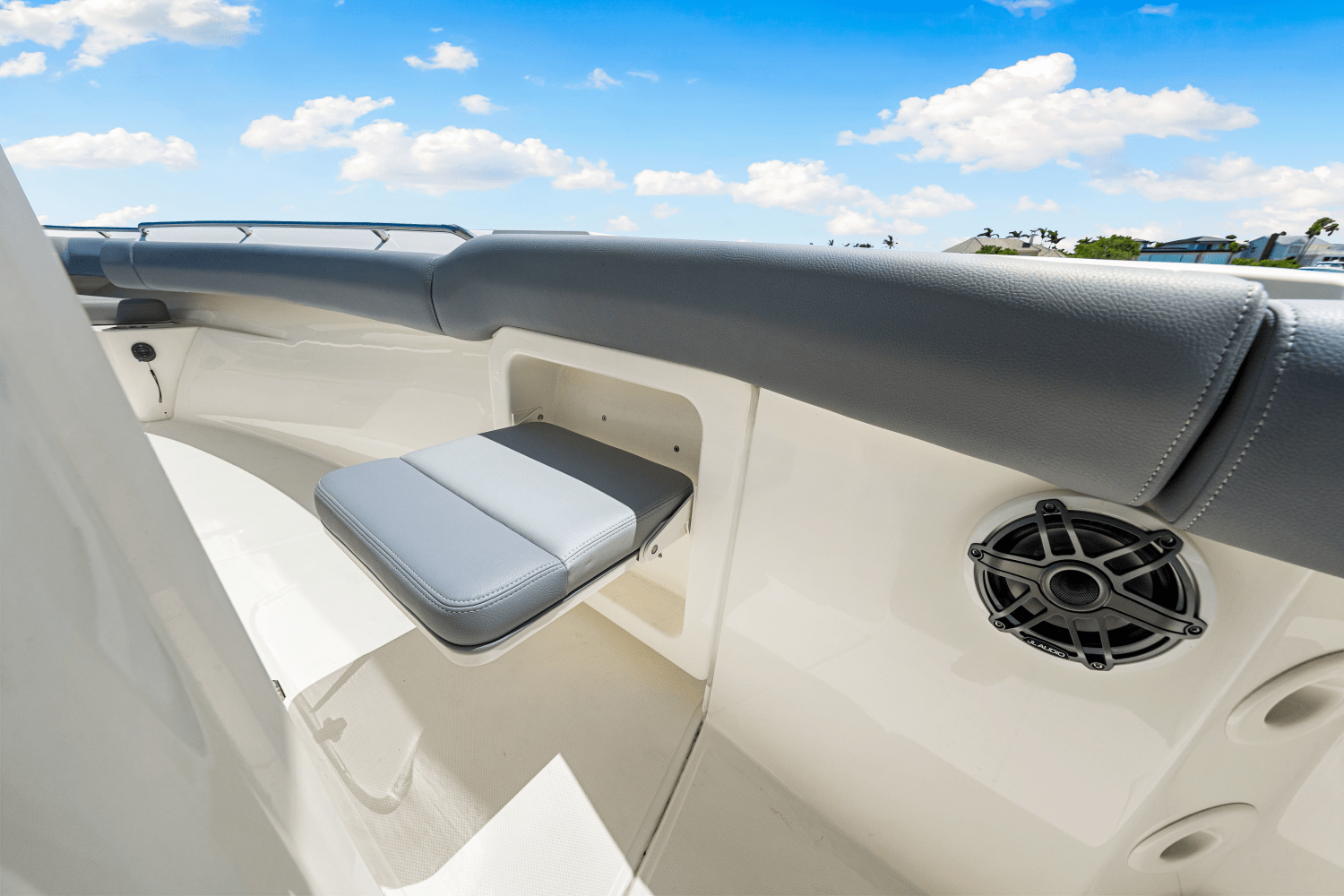 2025 Boston Whaler 280 Outrage Image Thumbnail #32