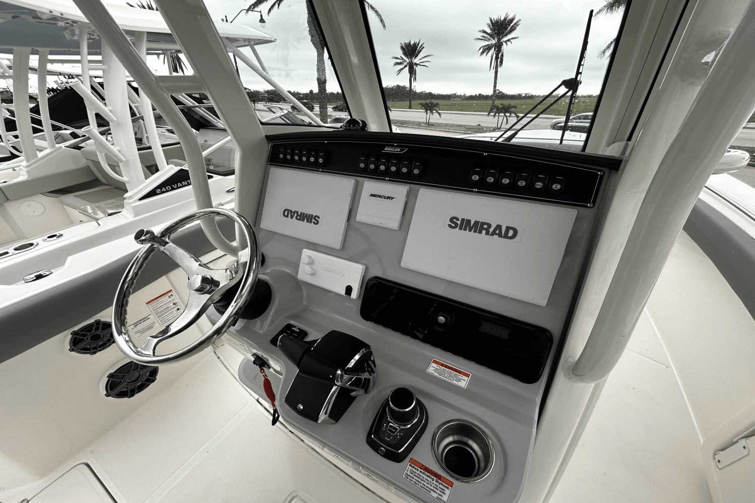 2025 Boston Whaler 280 Outrage Image Thumbnail #28