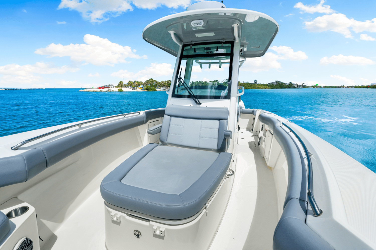 2025 Boston Whaler 280 Outrage Image Thumbnail #28