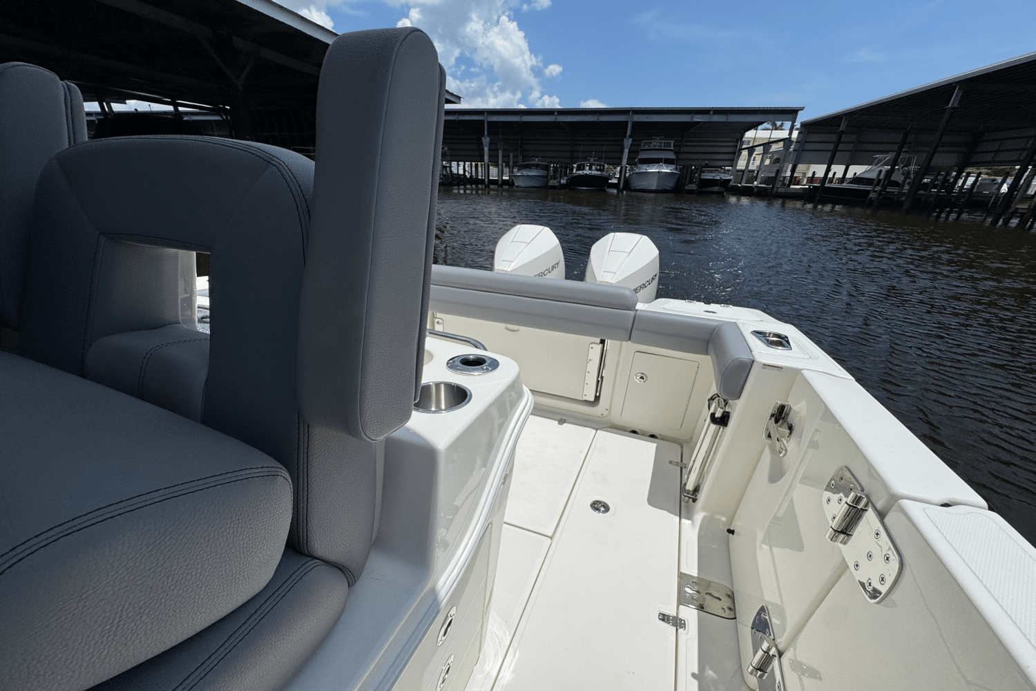 2025 Boston Whaler 280 Outrage Image Thumbnail #14