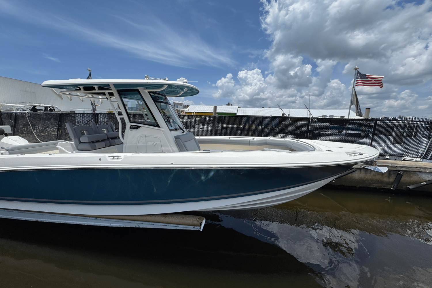 2025 Boston Whaler 280 Outrage Image Thumbnail #10