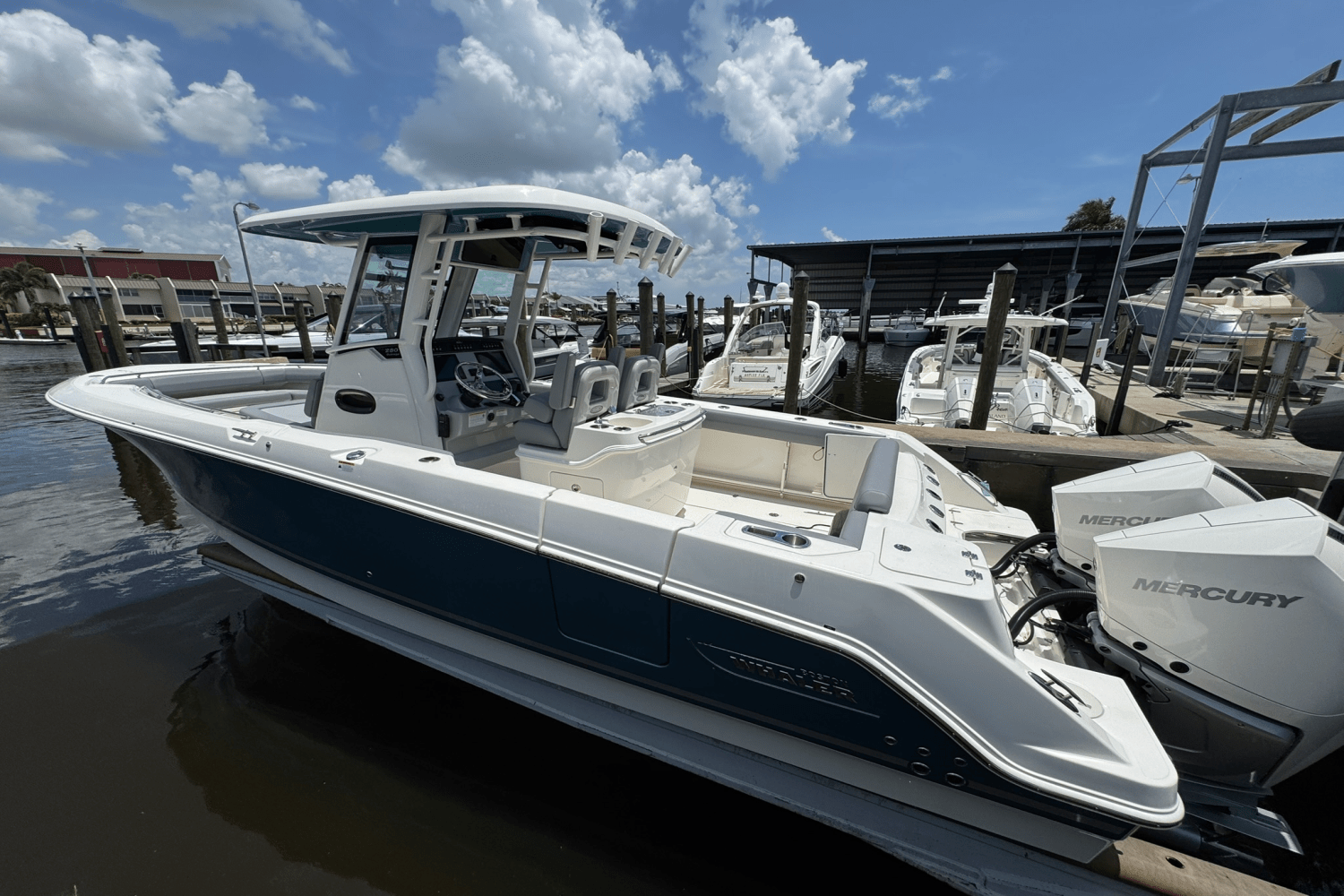 2025 Boston Whaler 280 Outrage Image Thumbnail #7