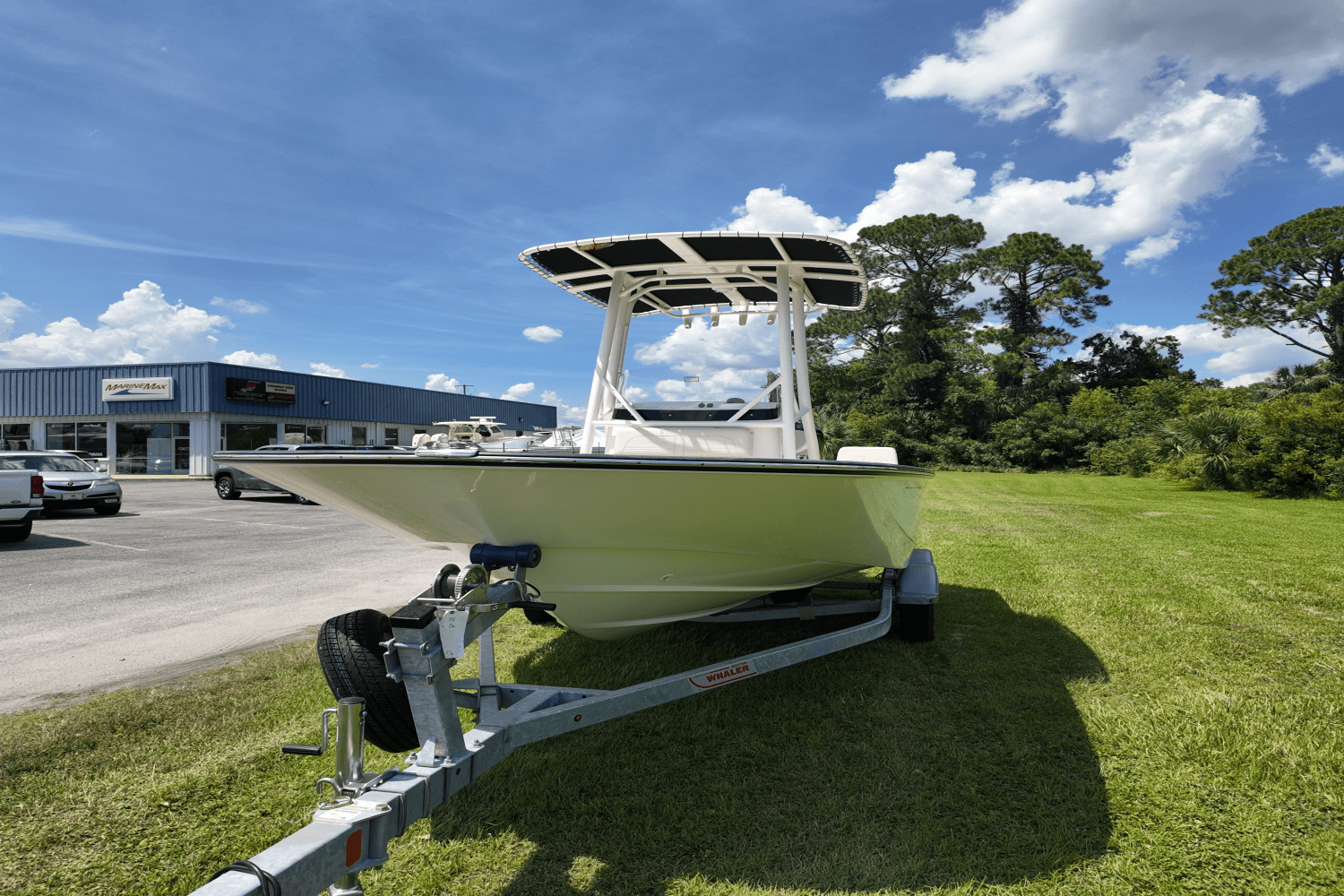 2025 Boston Whaler 190 Montauk Image Thumbnail #8