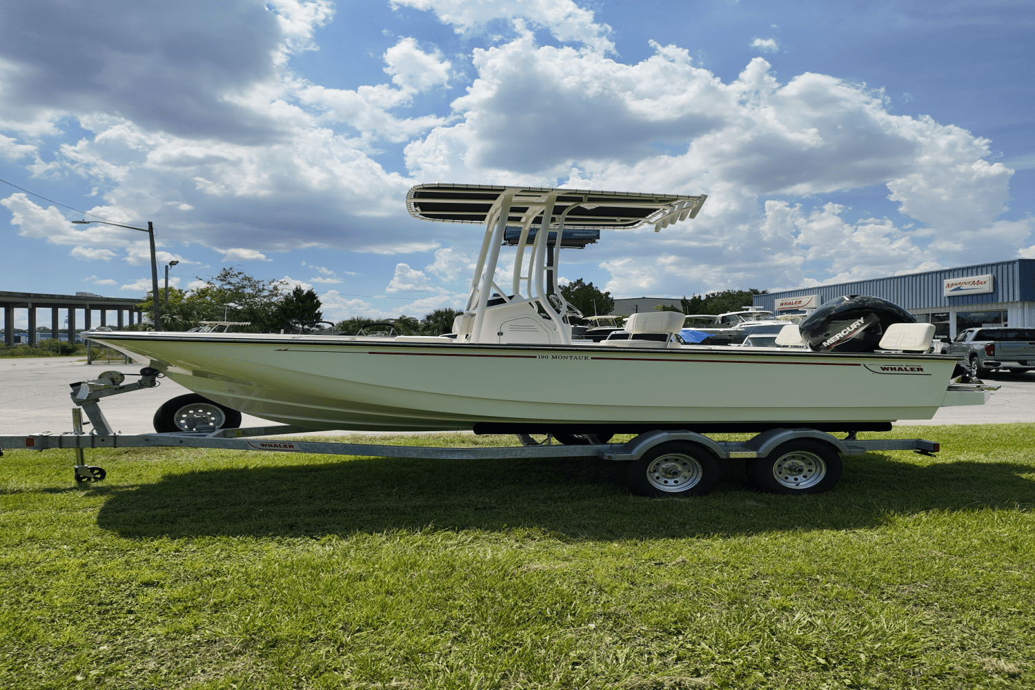 2025 Boston Whaler 190 Montauk Image Thumbnail #13