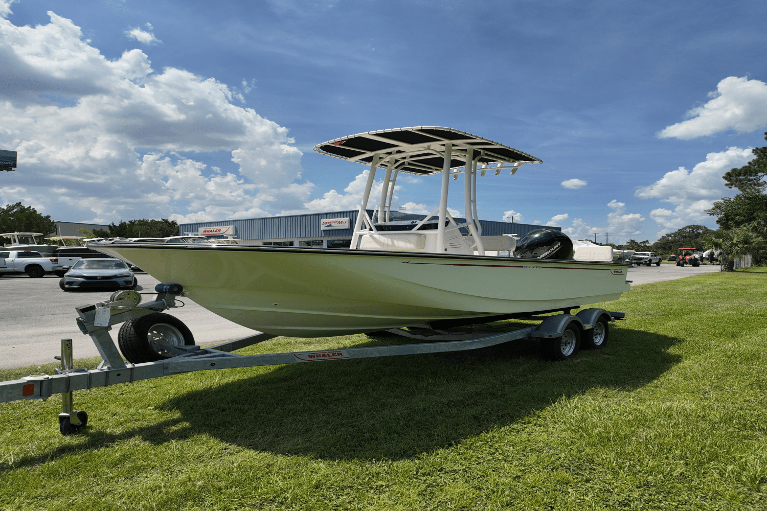 2025 Boston Whaler 190 Montauk Image Thumbnail #10