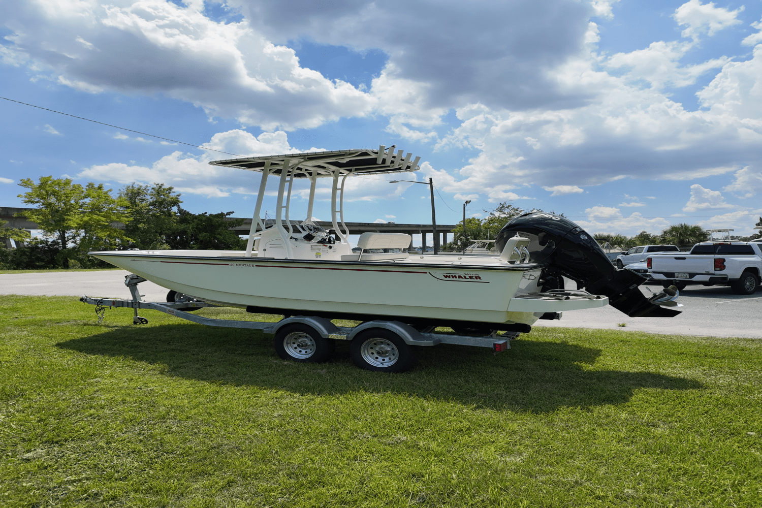 2025 Boston Whaler 190 Montauk Image Thumbnail #16