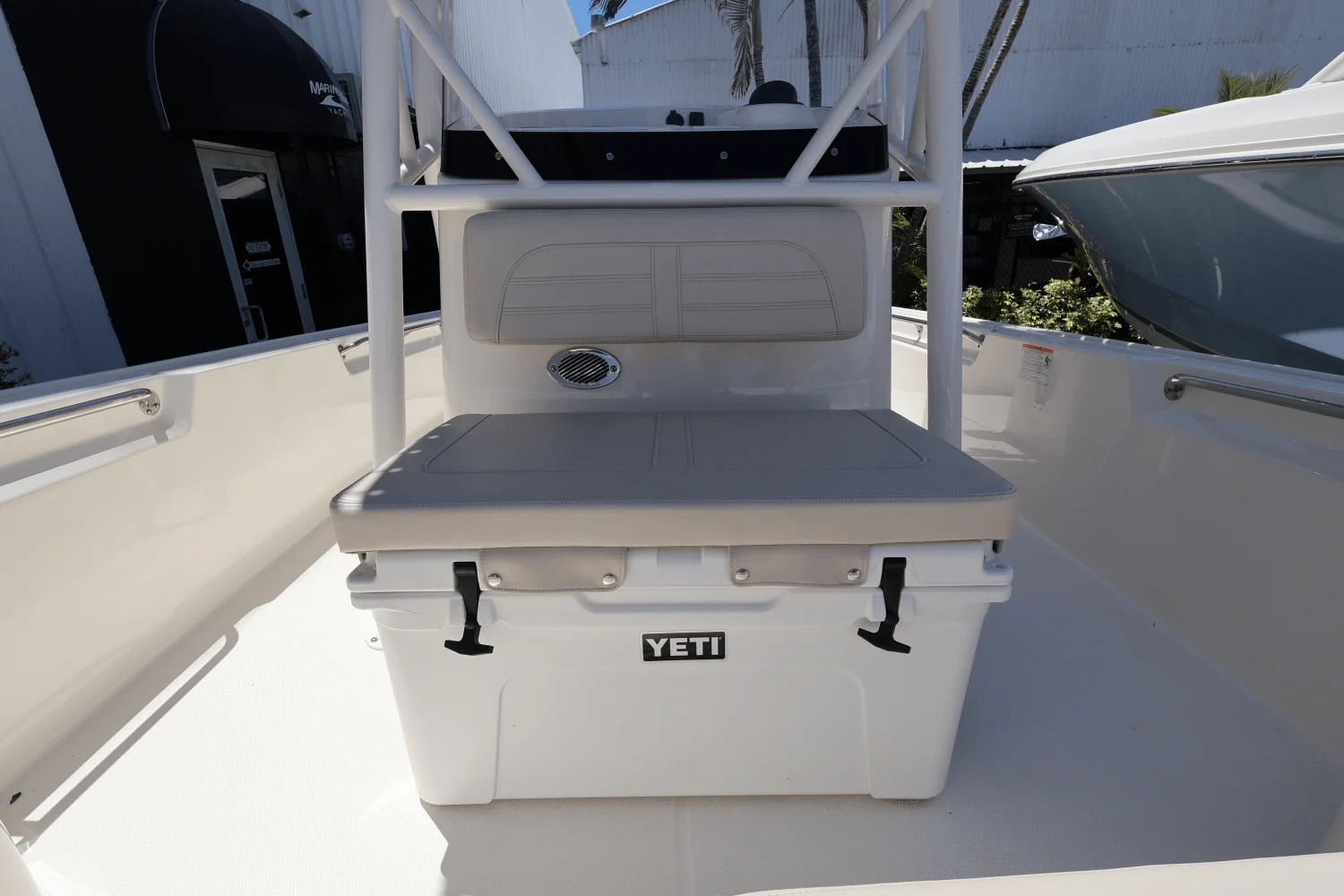 2025 Boston Whaler 190 Montauk Image Thumbnail #28