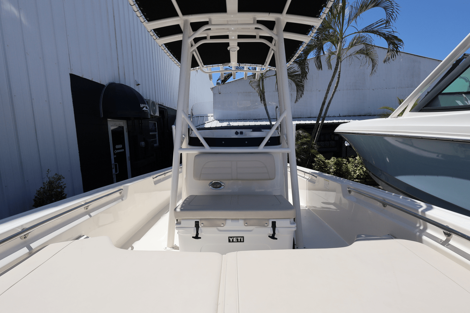 2025 Boston Whaler 190 Montauk Image Thumbnail #27