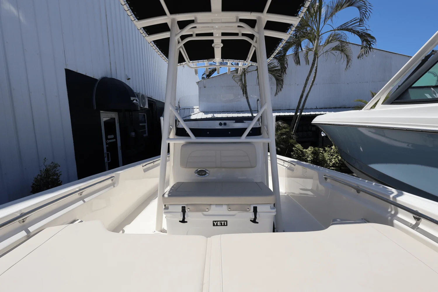 2025 Boston Whaler 190 Montauk Image Thumbnail #27
