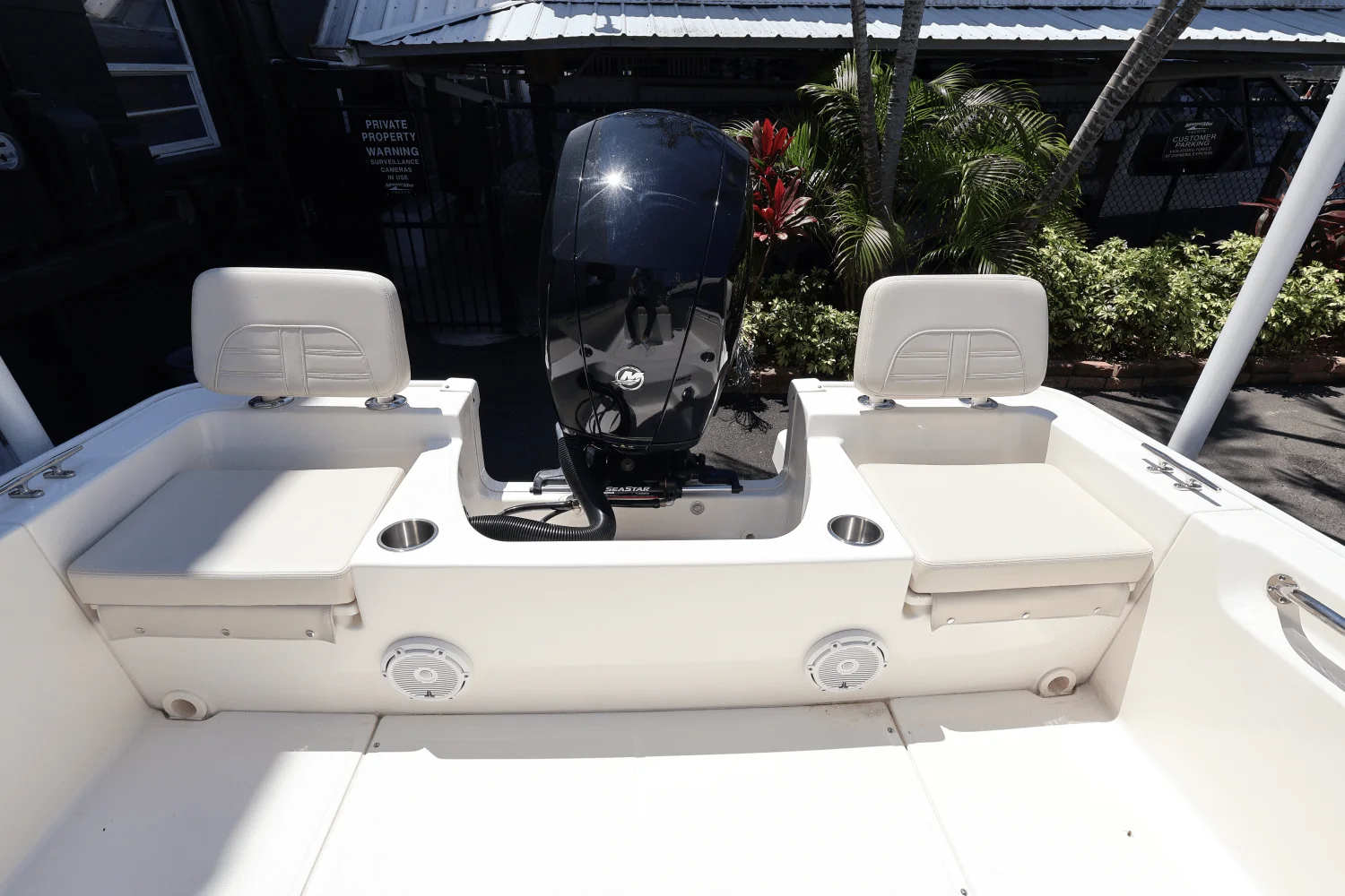 2025 Boston Whaler 190 Montauk Image Thumbnail #12