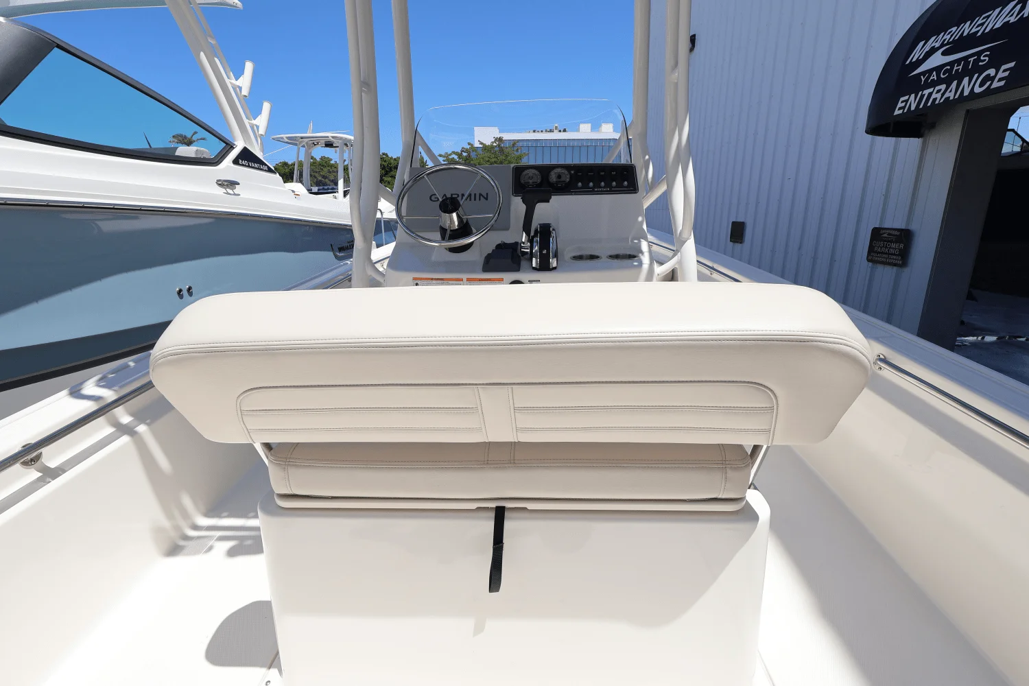 2025 Boston Whaler 190 Montauk Image Thumbnail #13