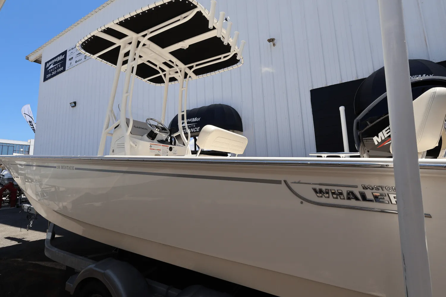 2025 Boston Whaler 190 Montauk Image Thumbnail #6