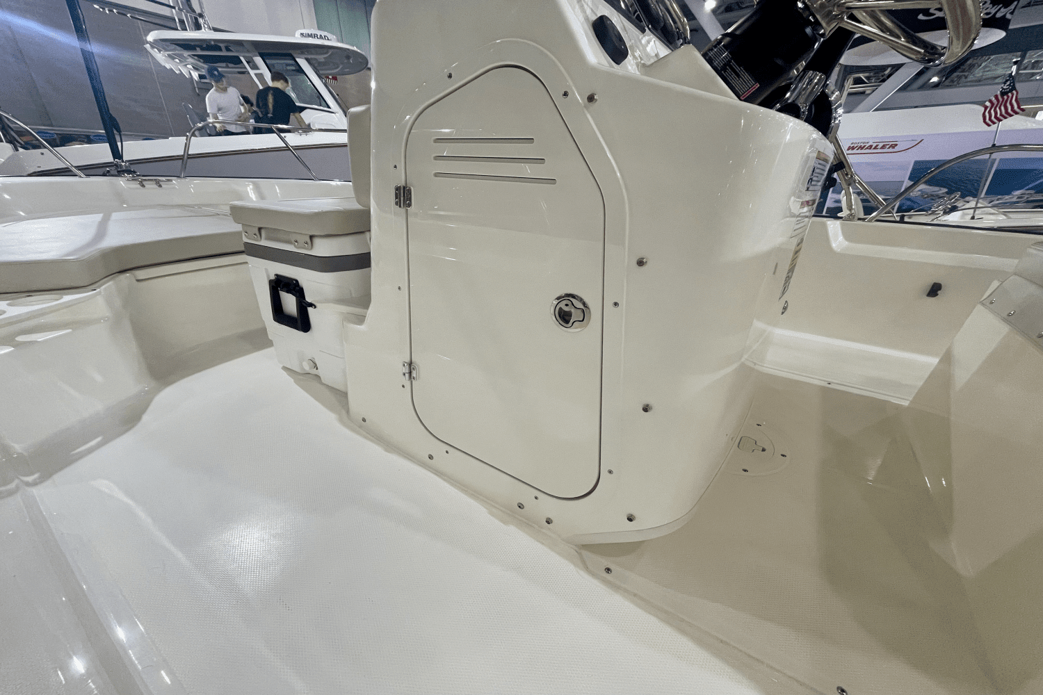 2025 Boston Whaler 190 Montauk Image Thumbnail #13