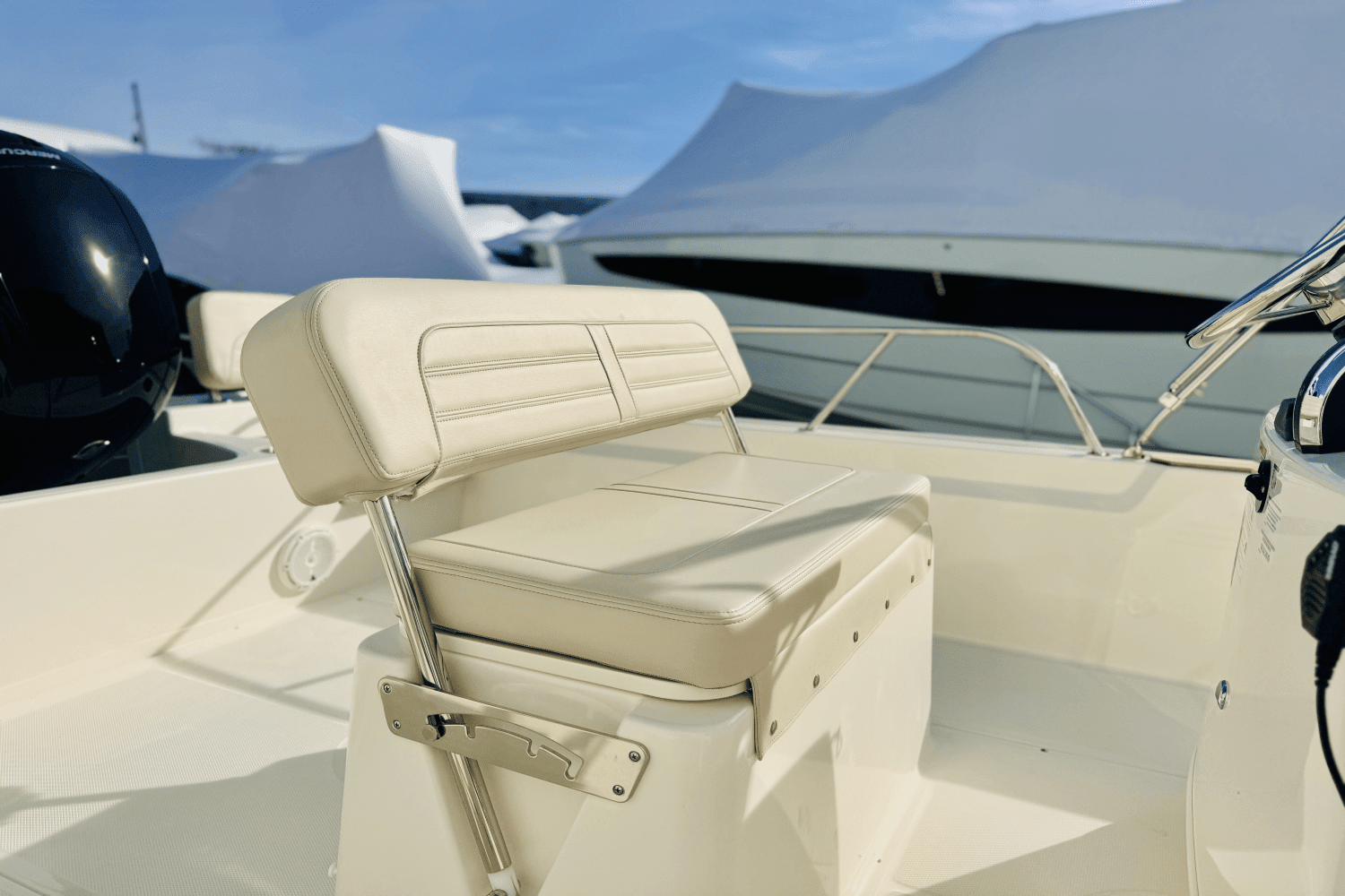 2025 Boston Whaler 190 Montauk Image Thumbnail #22