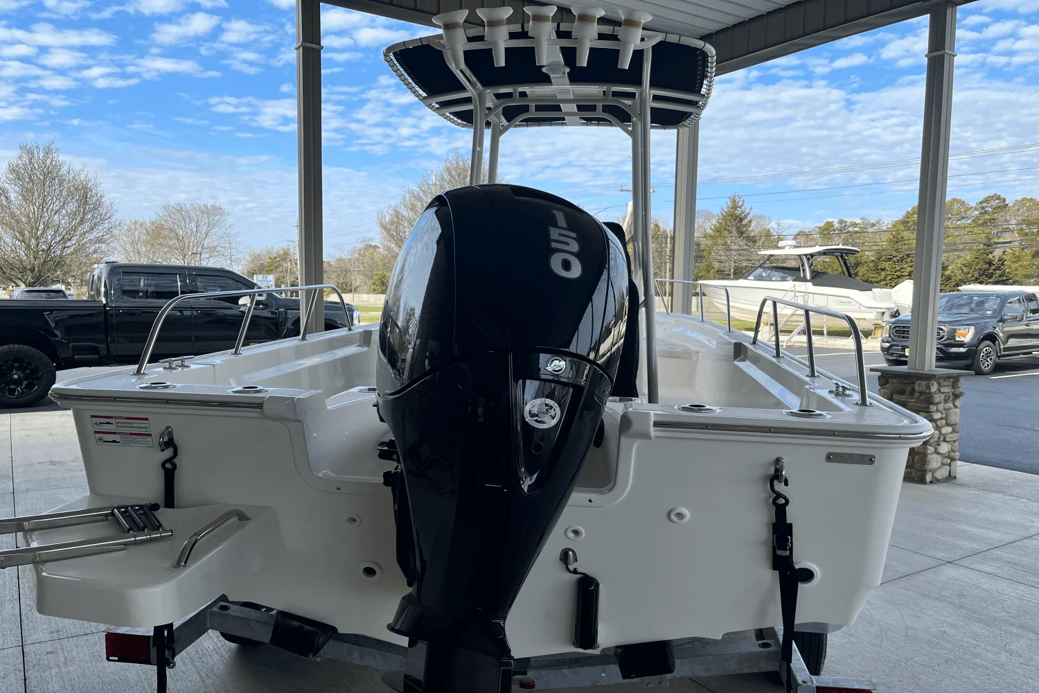 2025 Boston Whaler 190 Montauk Image Thumbnail #4