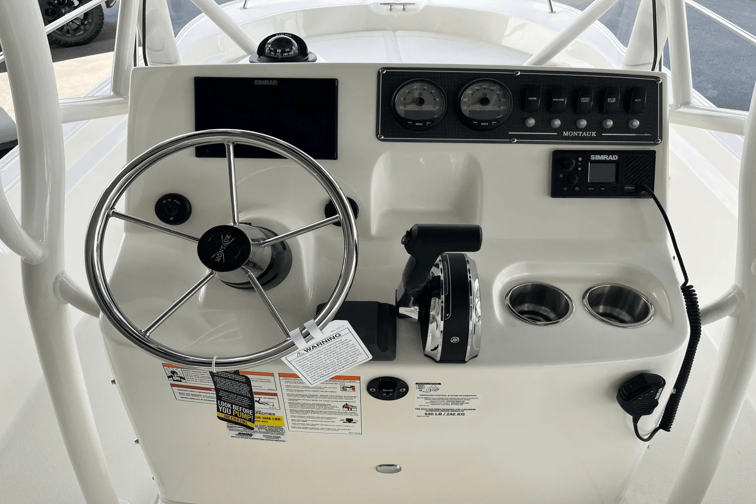 2025 Boston Whaler 190 Montauk Image Thumbnail #7