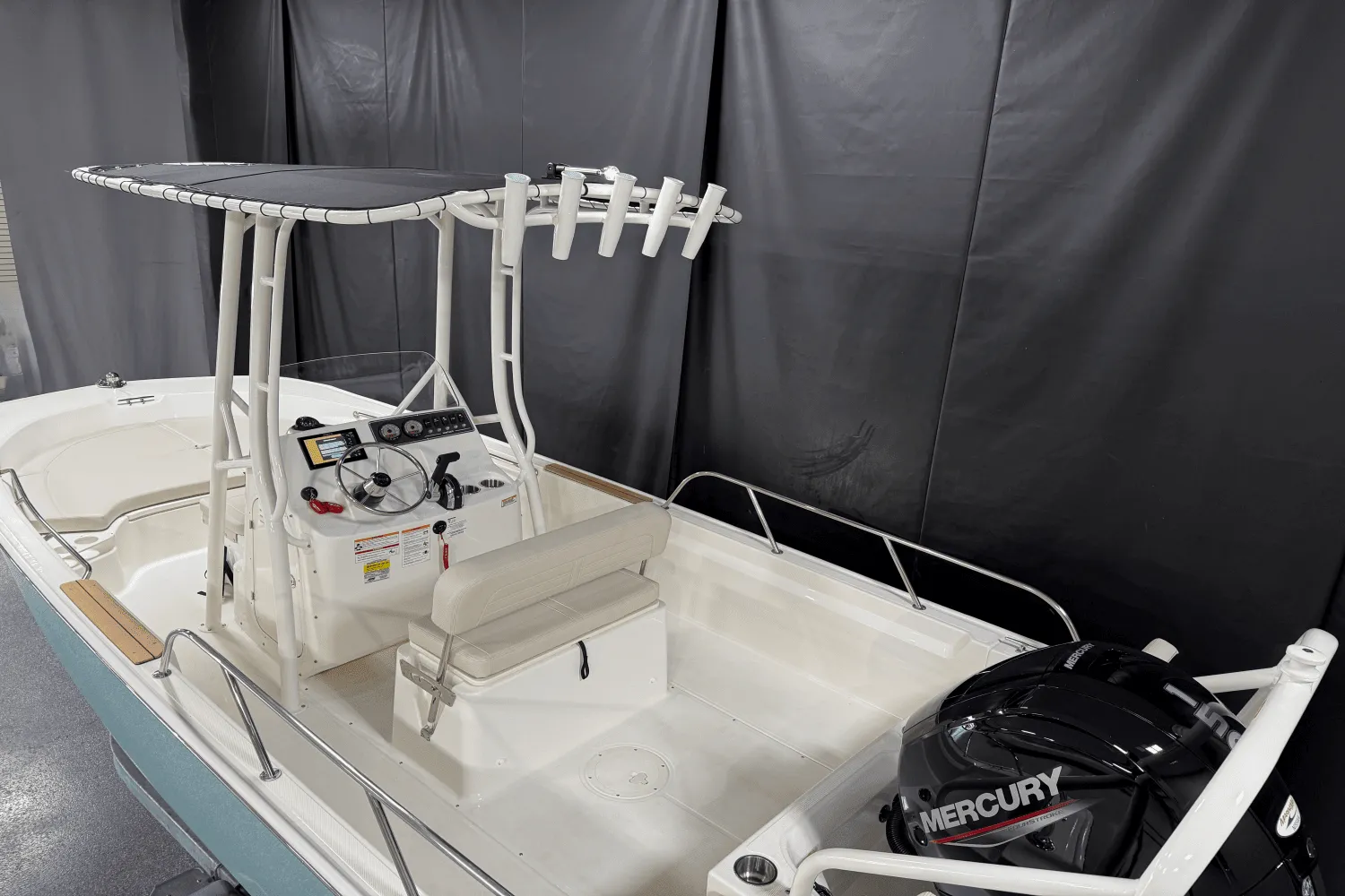 2025 Boston Whaler 190 Montauk Image Thumbnail #6