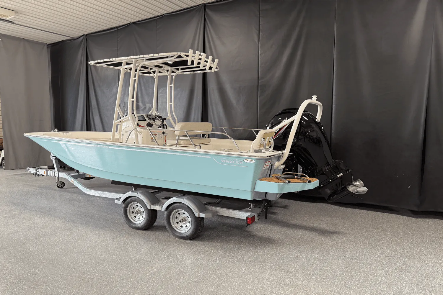 2025 Boston Whaler 190 Montauk Image Thumbnail #3