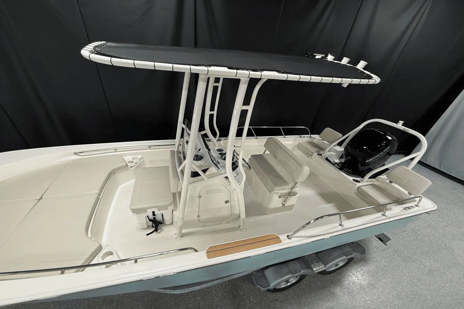 2025 Boston Whaler 190 Montauk Image Thumbnail #7