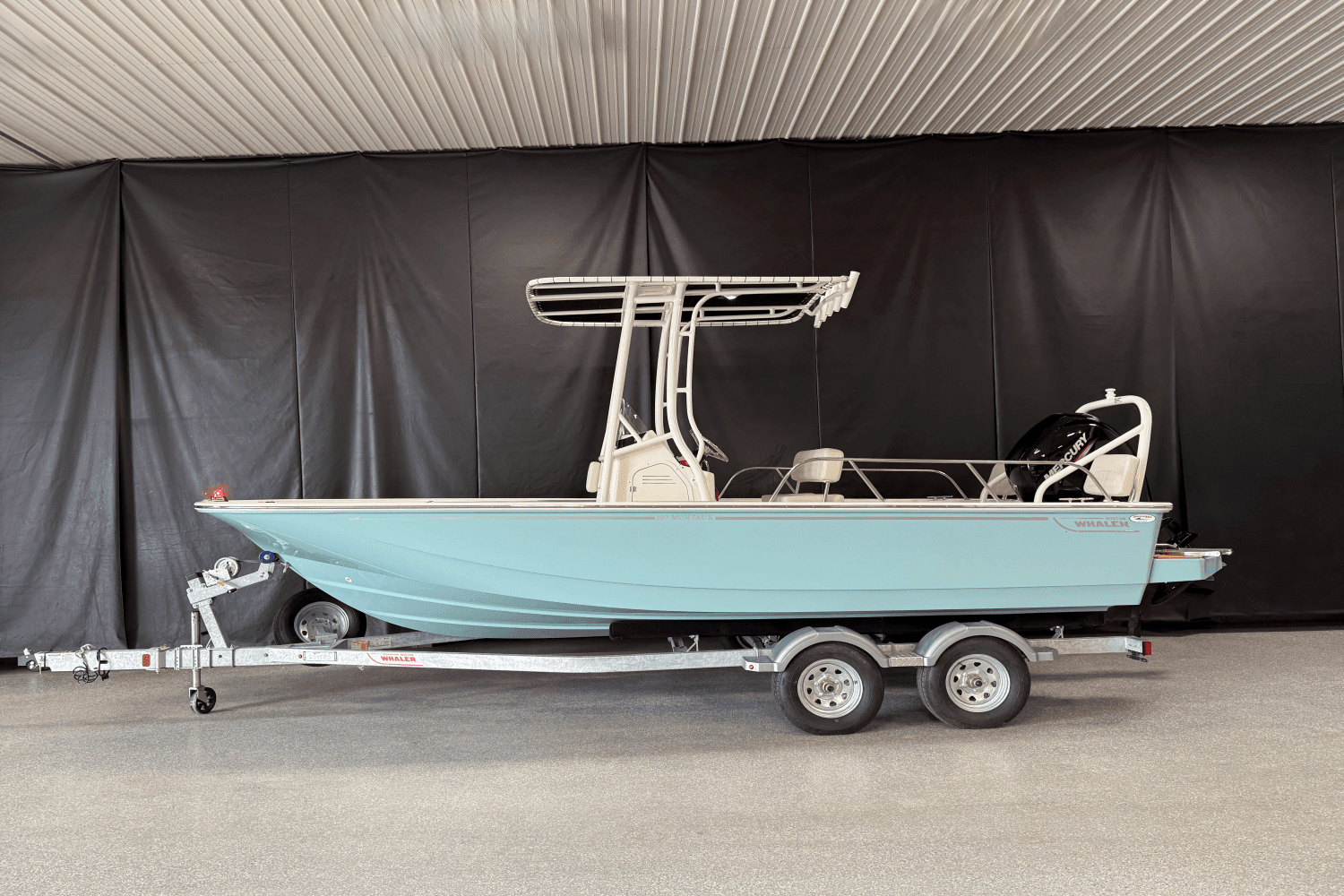 2025 Boston Whaler 190 Montauk Image Thumbnail #0