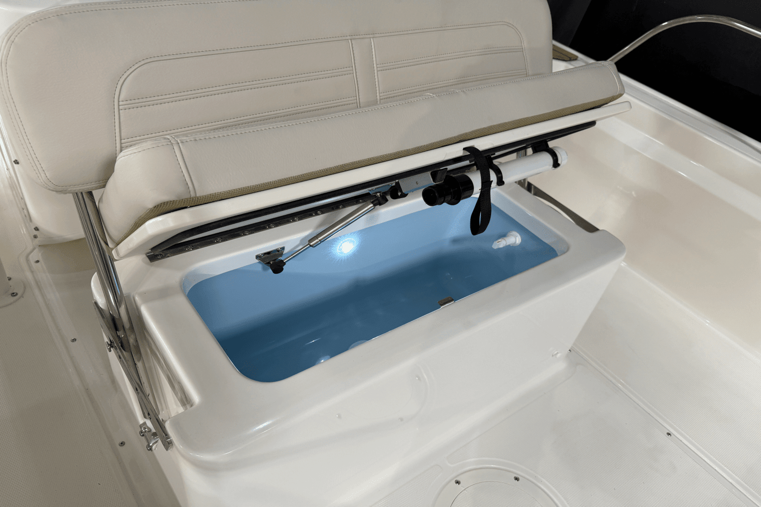 2025 Boston Whaler 190 Montauk Image Thumbnail #28