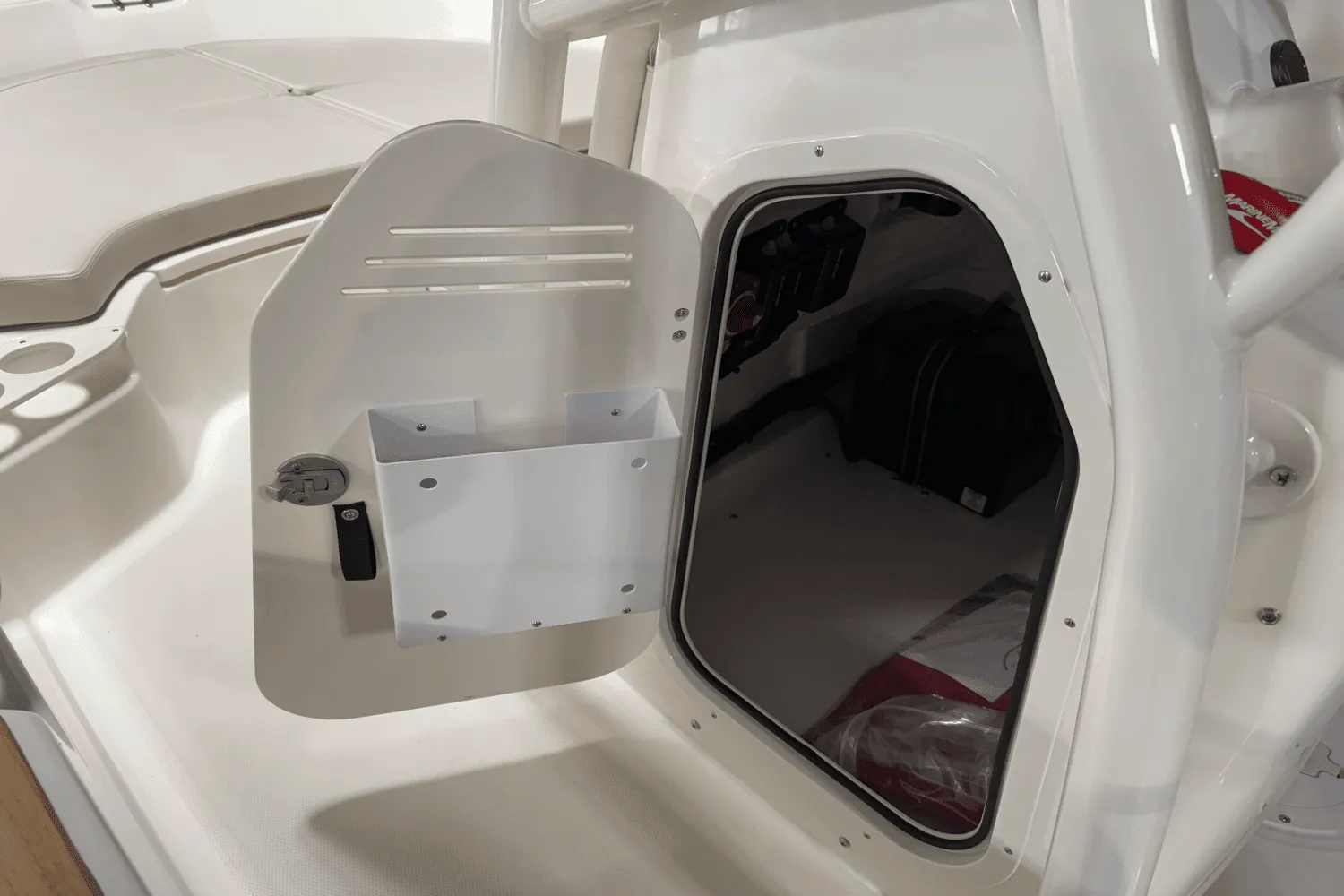 2025 Boston Whaler 190 Montauk Image Thumbnail #46