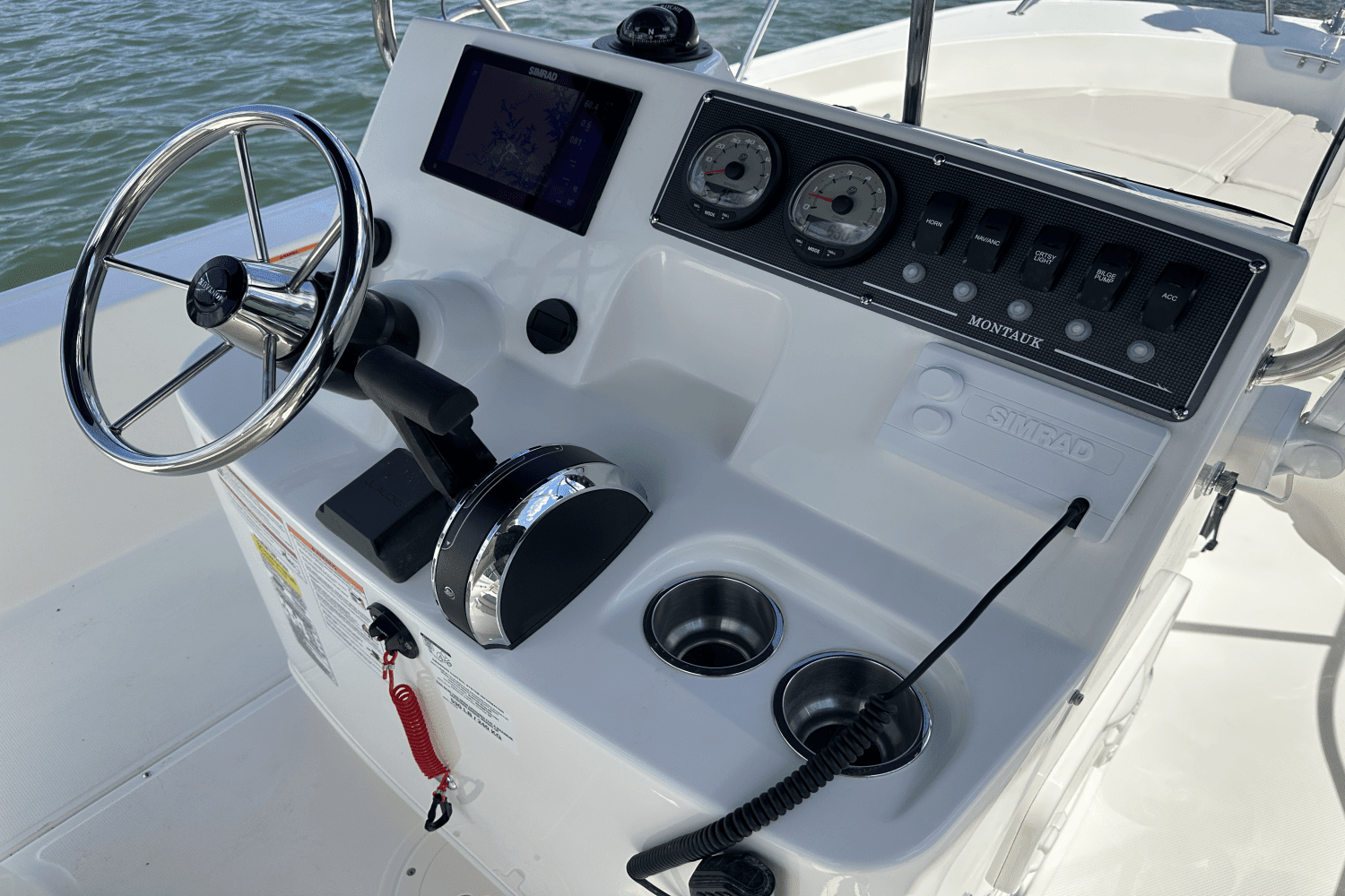 2025 Boston Whaler 190 Montauk Image Thumbnail #18
