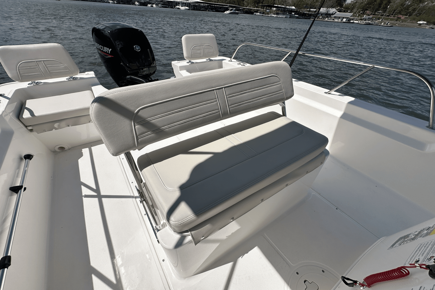 2025 Boston Whaler 190 Montauk Image Thumbnail #19