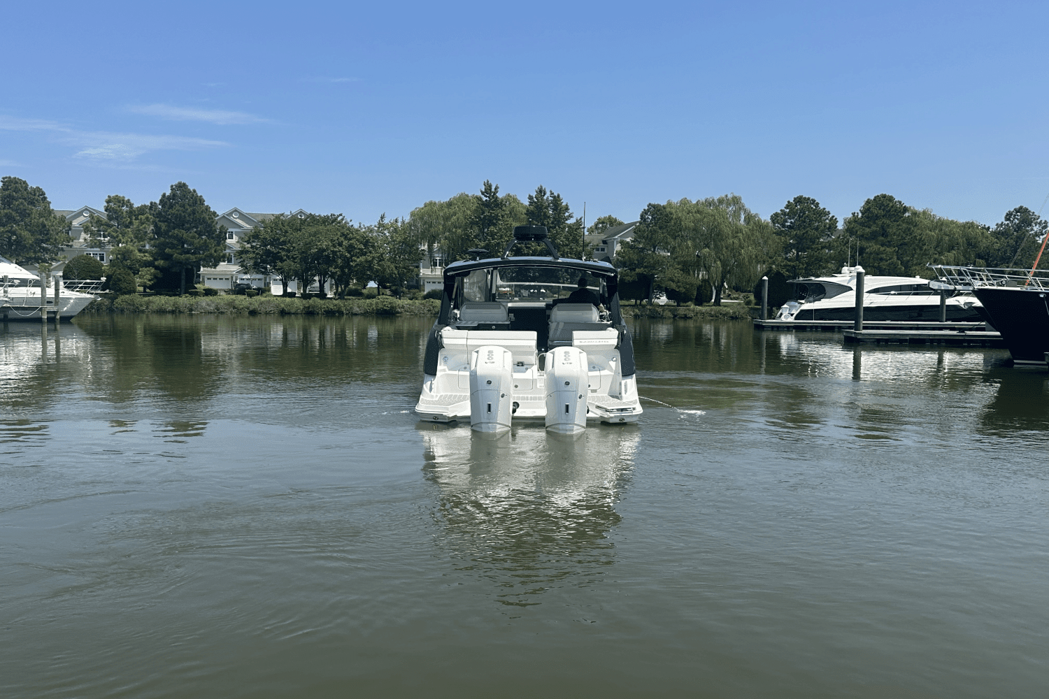 2024 Sea Ray Sundancer 370 Outboard Image Thumbnail #3