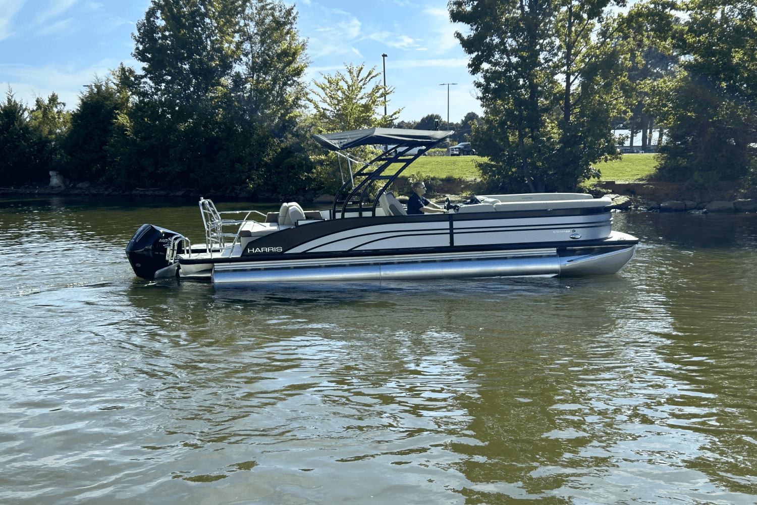 2025 Harris 250 Sunliner Sport Image Thumbnail #4