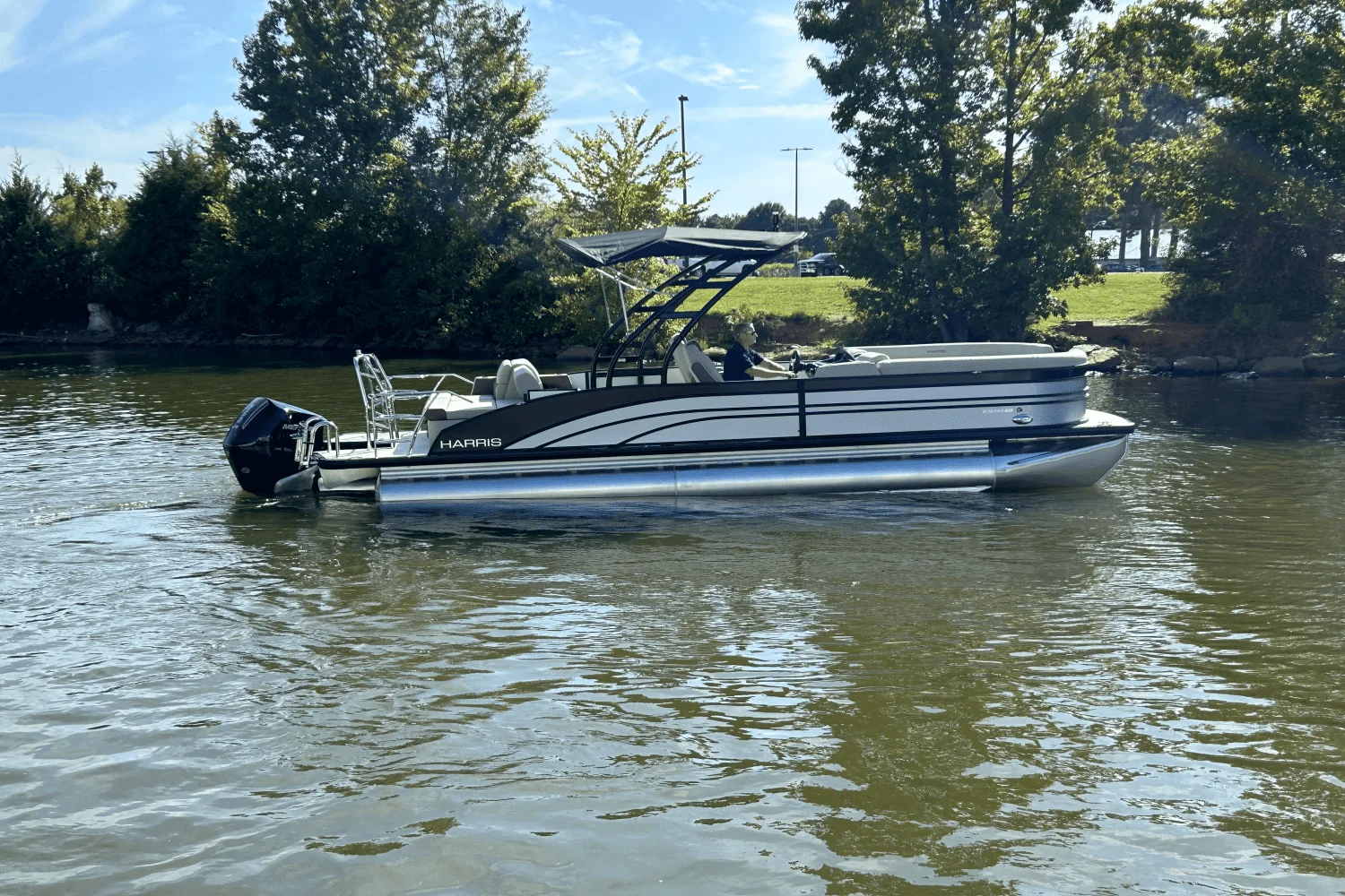 2025 Harris 250 Sunliner Sport Image Thumbnail #4