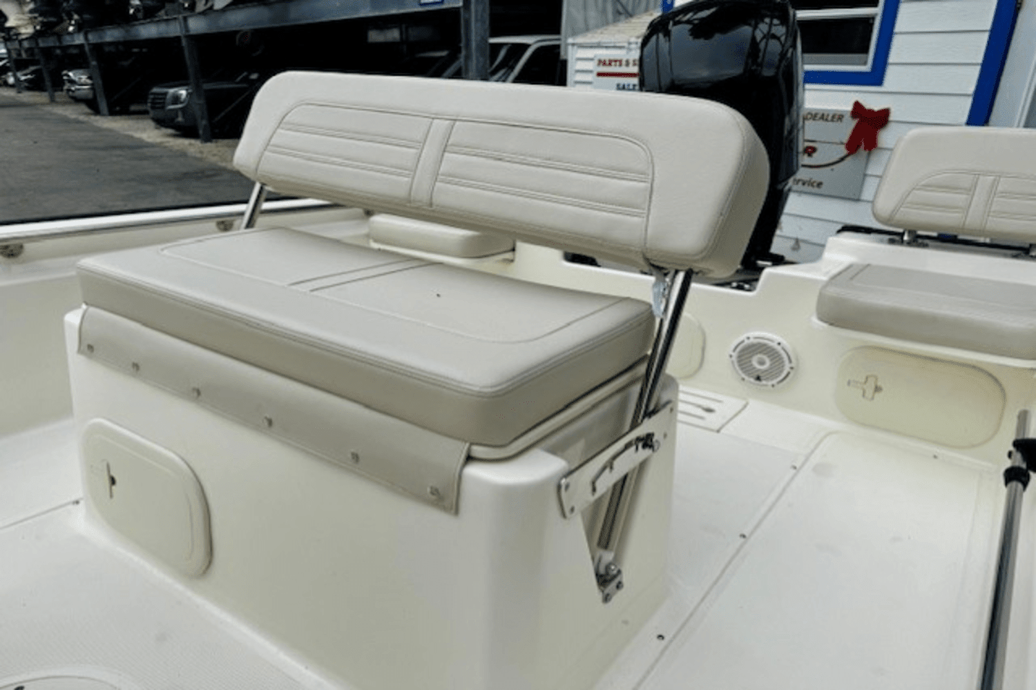 2025 Boston Whaler 170 Montauk Image Thumbnail #11