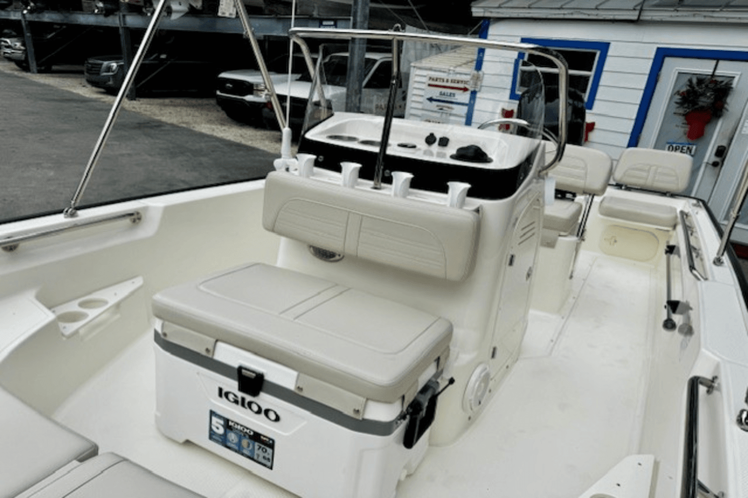 2025 Boston Whaler 170 Montauk Image Thumbnail #18