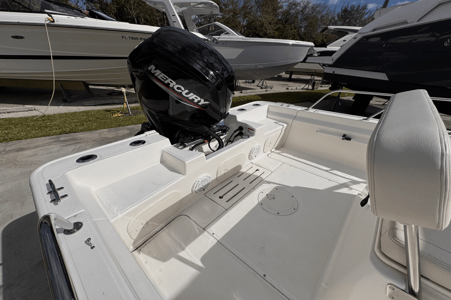 2025 Boston Whaler 170 Montauk Image Thumbnail #9