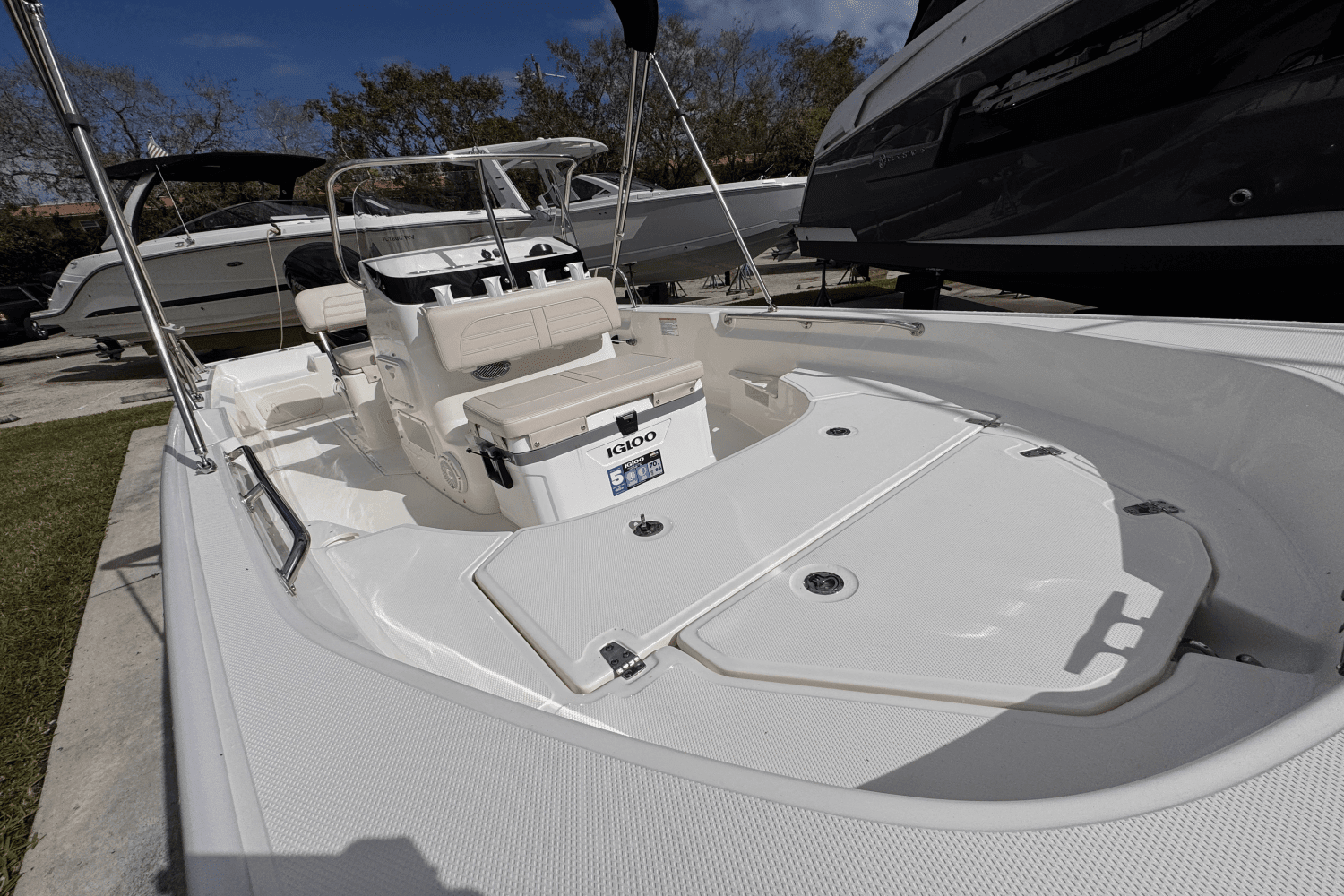 2025 Boston Whaler 170 Montauk Image Thumbnail #16