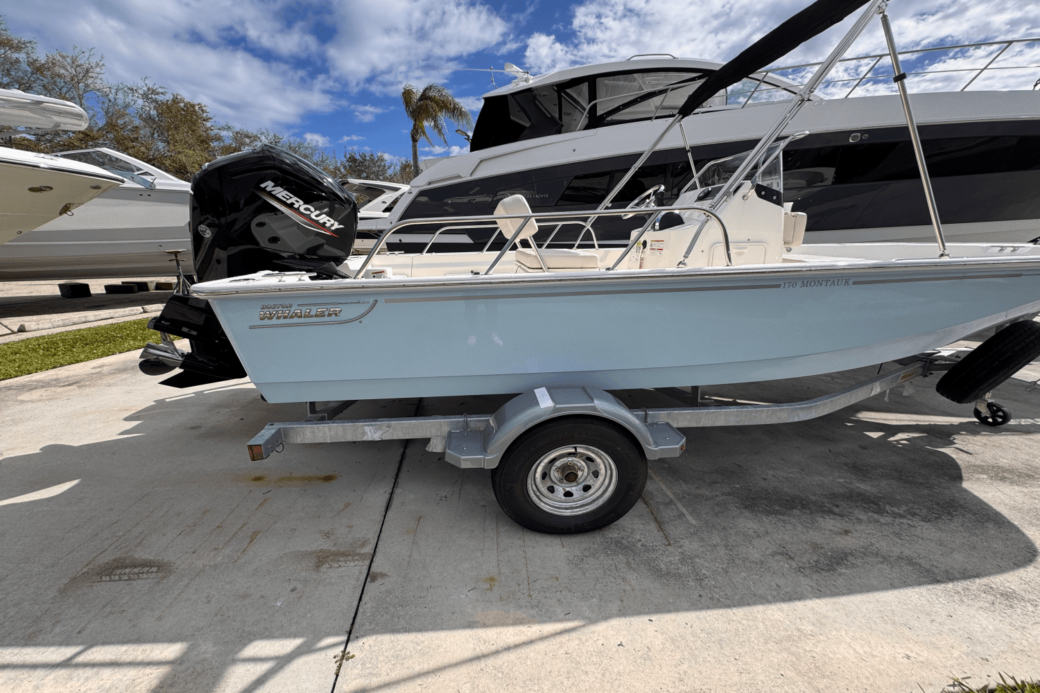 2025 Boston Whaler 170 Montauk Image Thumbnail #3