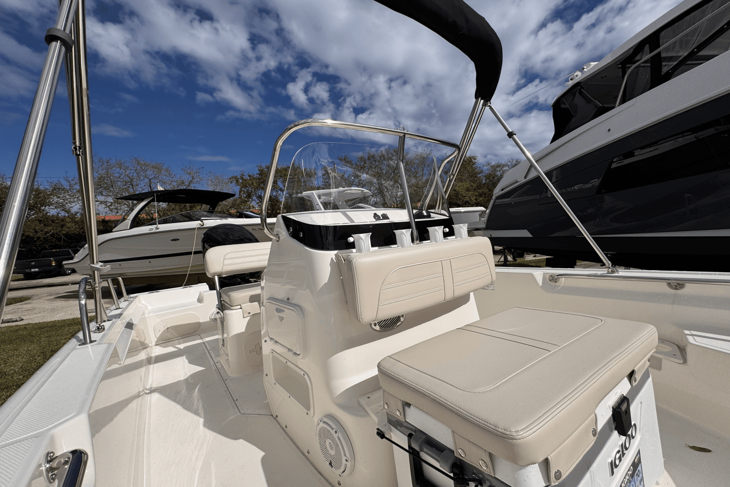 2025 Boston Whaler 170 Montauk Image Thumbnail #15