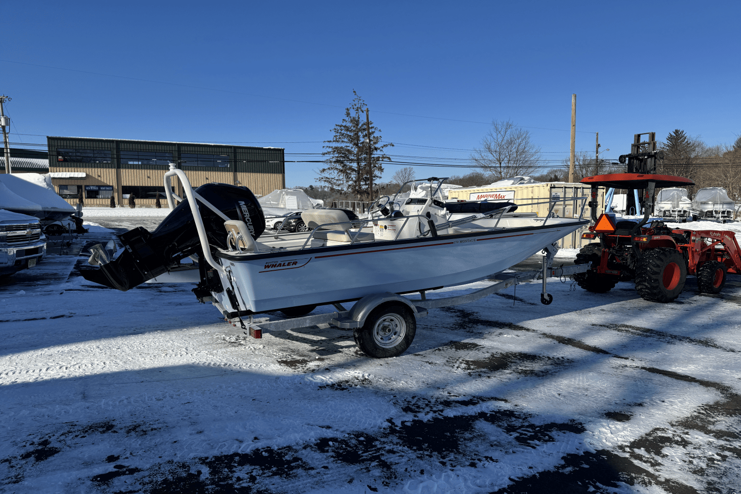 2025 Boston Whaler 170 Montauk Image Thumbnail #6