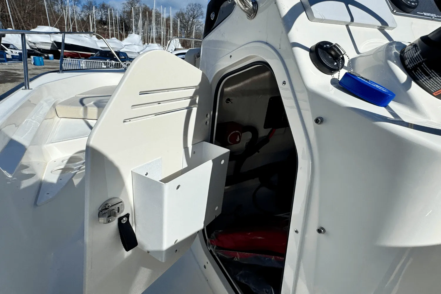 2025 Boston Whaler 170 Montauk Image Thumbnail #11