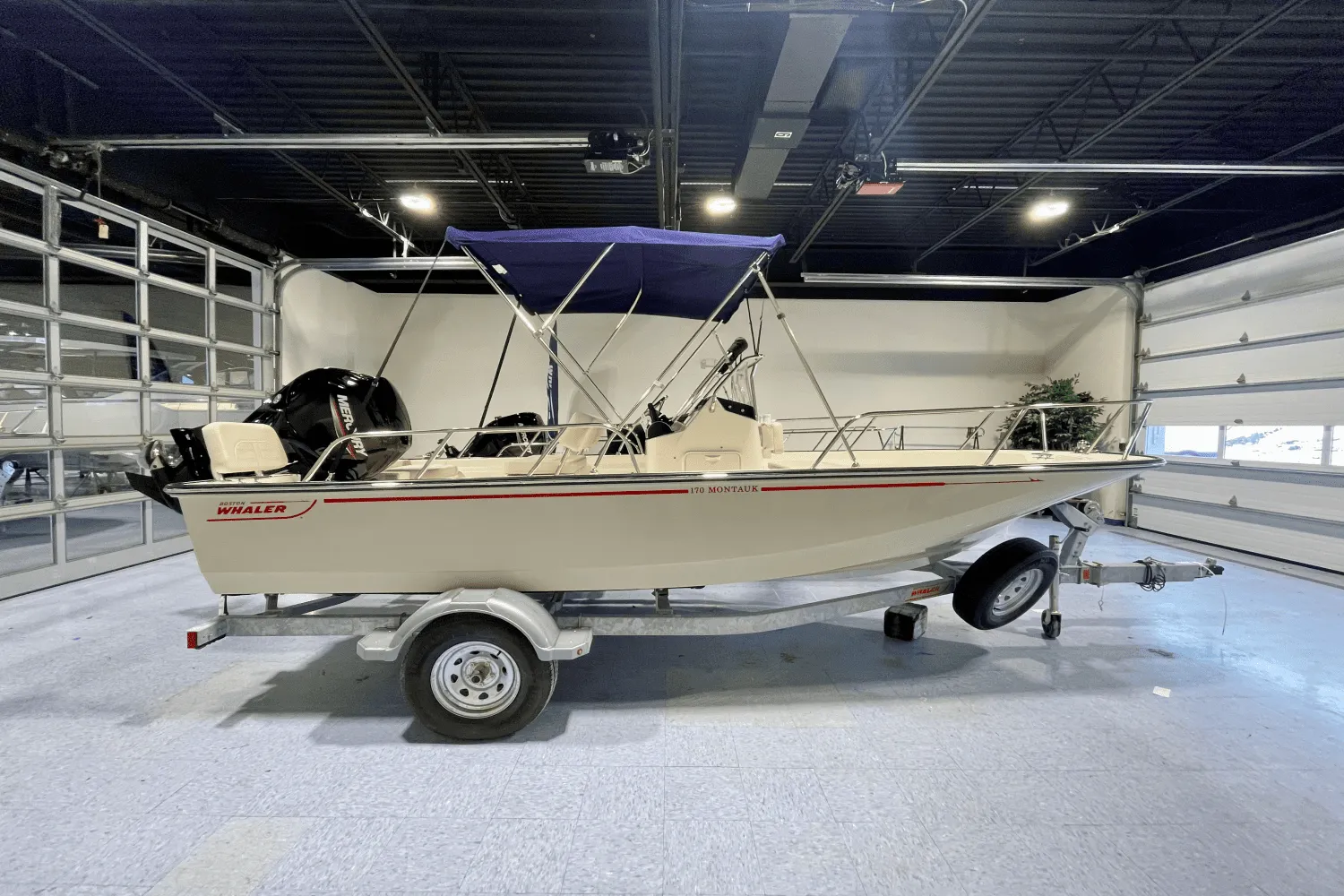 2025 Boston Whaler 170 Montauk Image Thumbnail #0