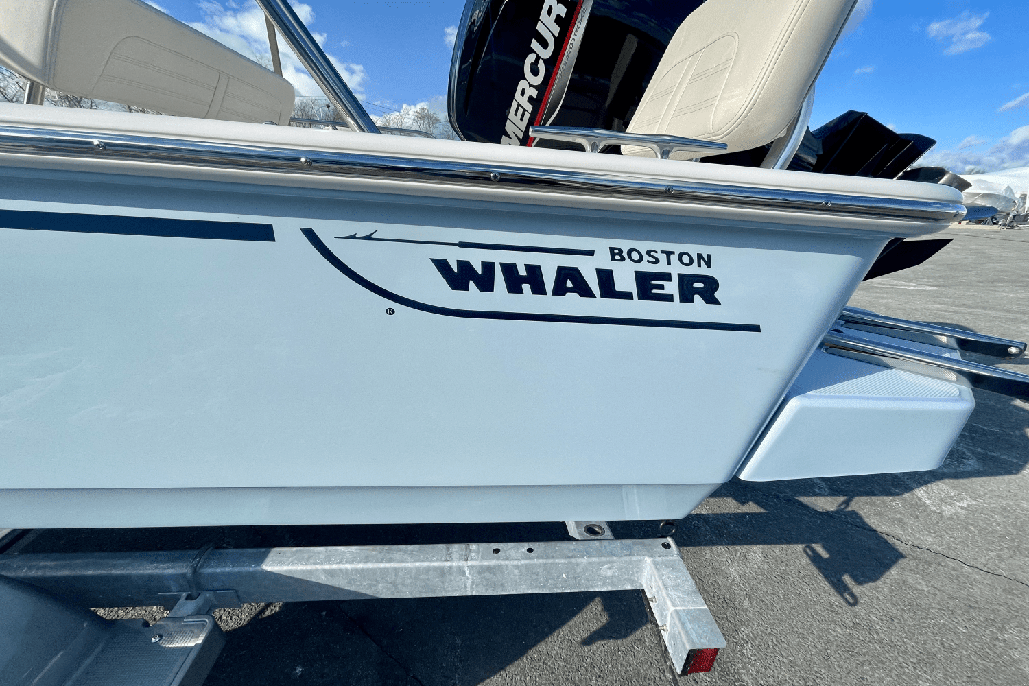 2025 Boston Whaler 170 Montauk Image Thumbnail #3