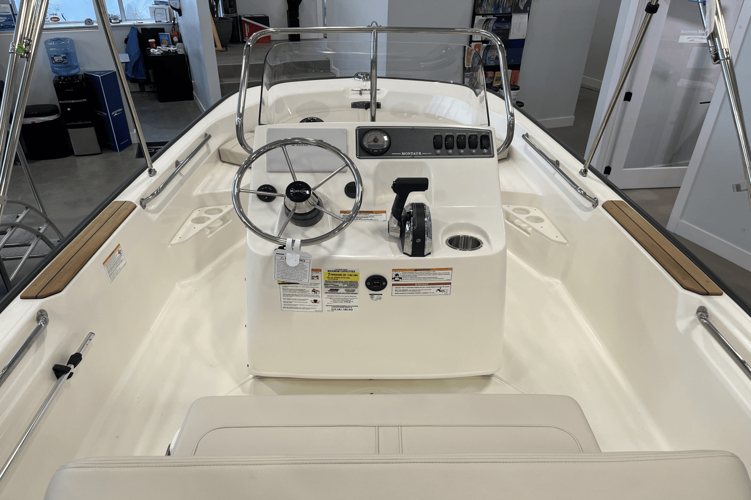 2025 Boston Whaler 170 Montauk Image Thumbnail #5