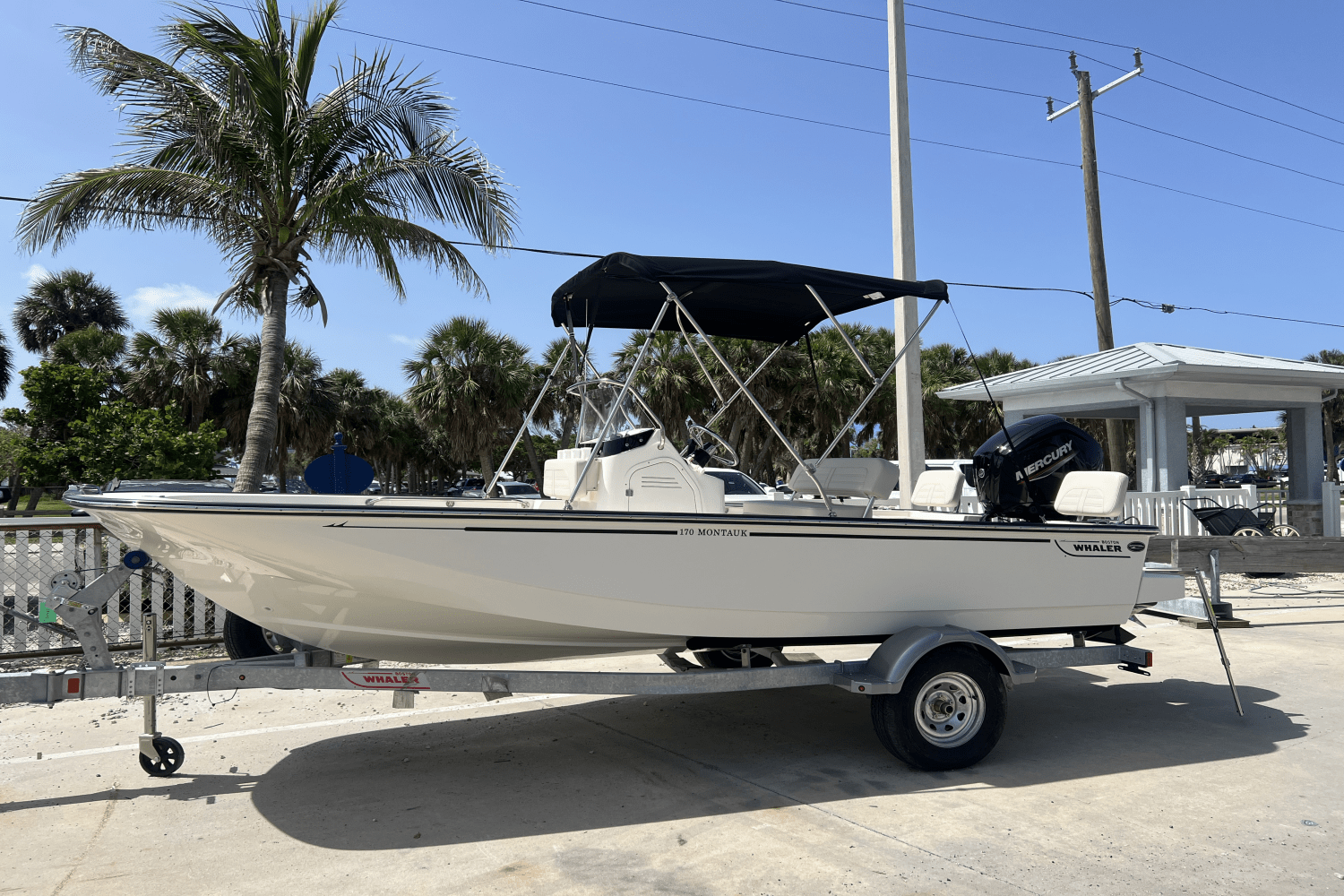 2025 Boston Whaler 170 Montauk Image Thumbnail #1