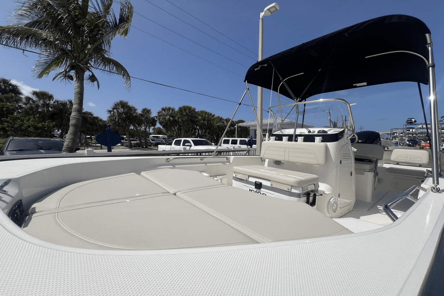 2025 Boston Whaler 170 Montauk Image Thumbnail #9