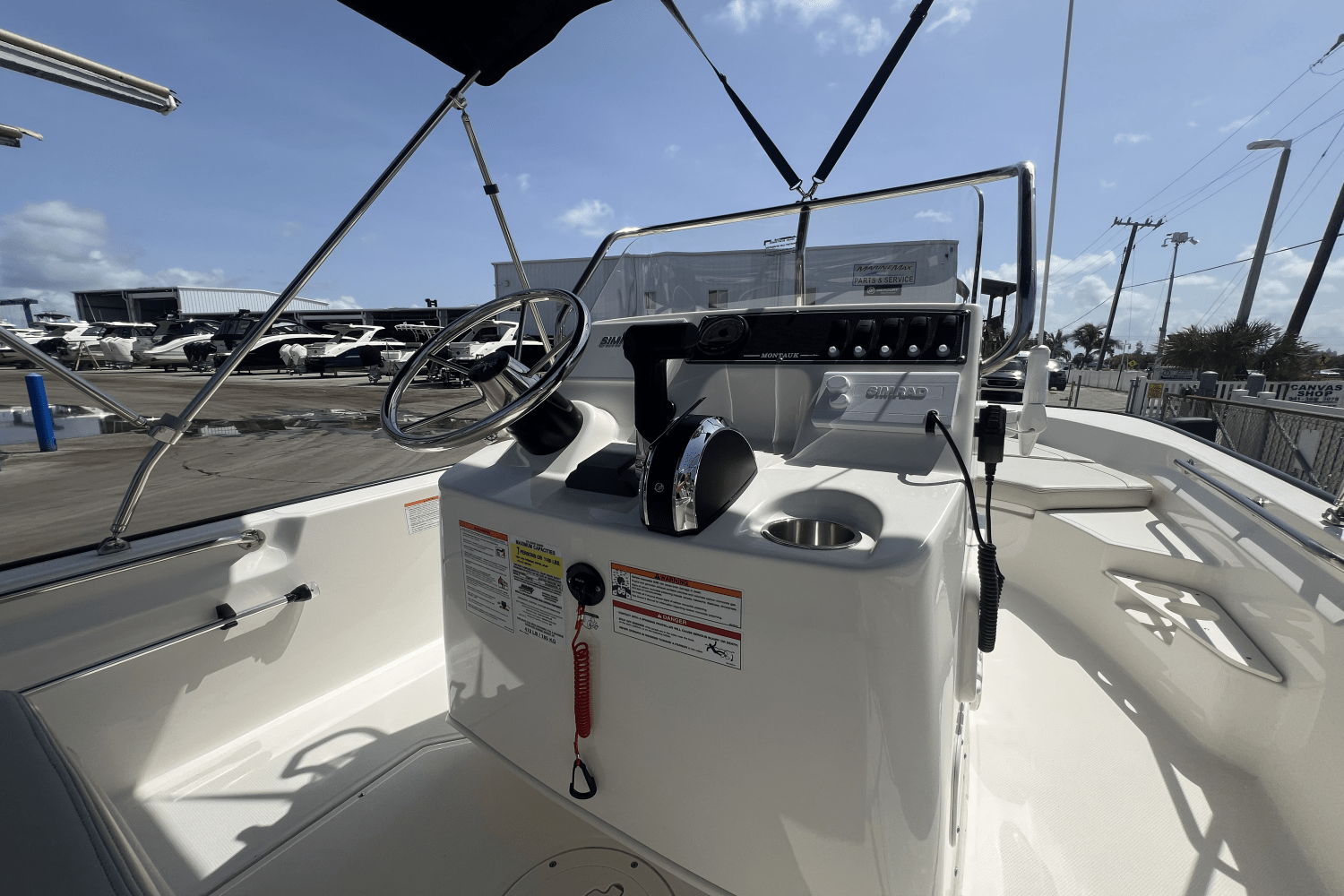 2025 Boston Whaler 170 Montauk Image Thumbnail #6