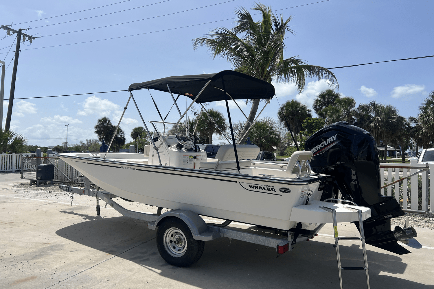 2025 Boston Whaler 170 Montauk Image Thumbnail #2